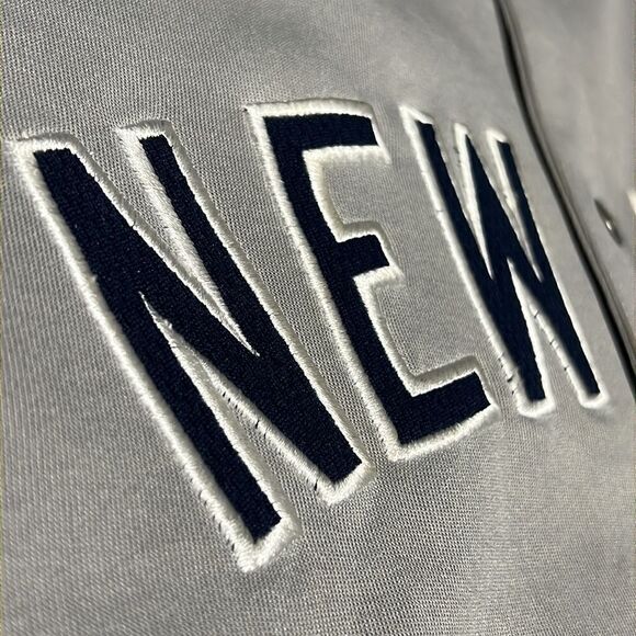 🔥⚾️ Vintage NY YANKEES ADIDAS Embroidered Snap Varsity Polyester Jacket - Sz L - Picture 4 of 16